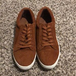 American Eagle rust brown sneakers size 10